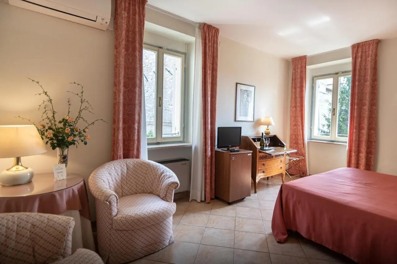 ***  Hotel Umbra Assisi Olaszország